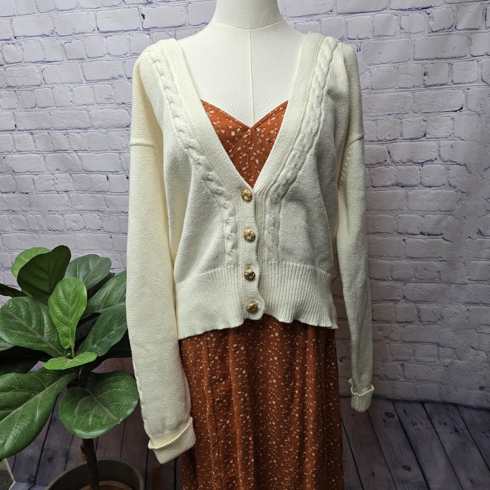 Vintage Yarnworks Off White Cardigan With Gold Buttons - X Large